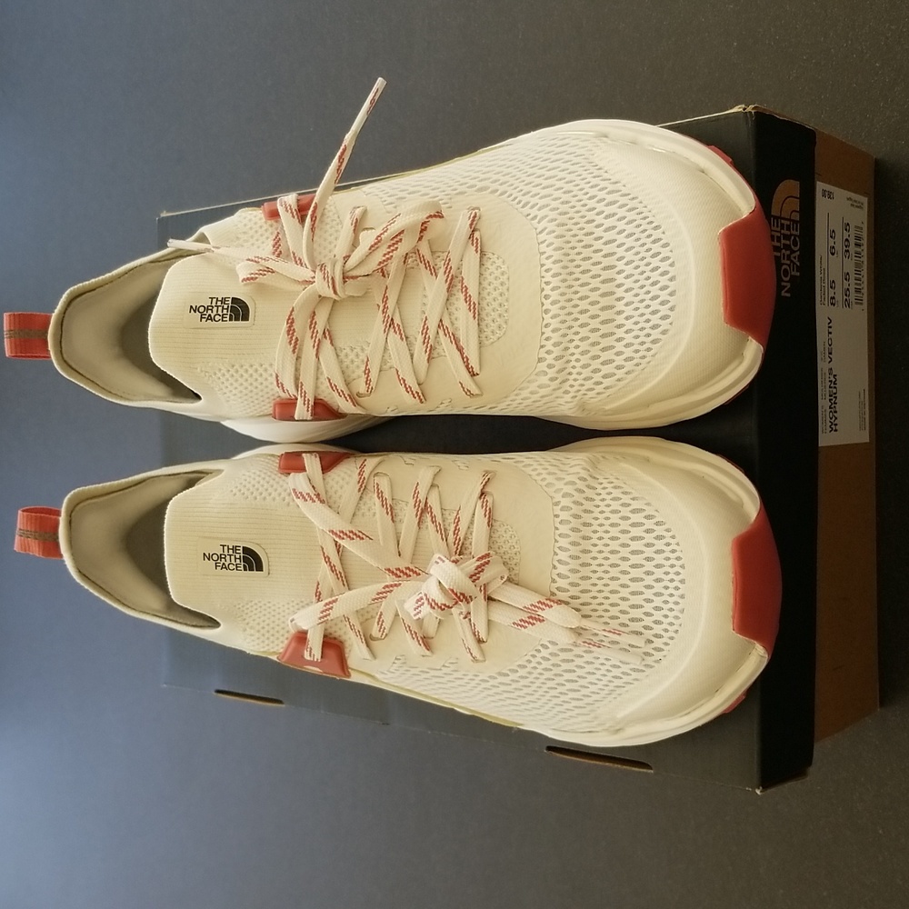 nwt The North Face Vectic Hypnum Sneakers, Gardenia White
